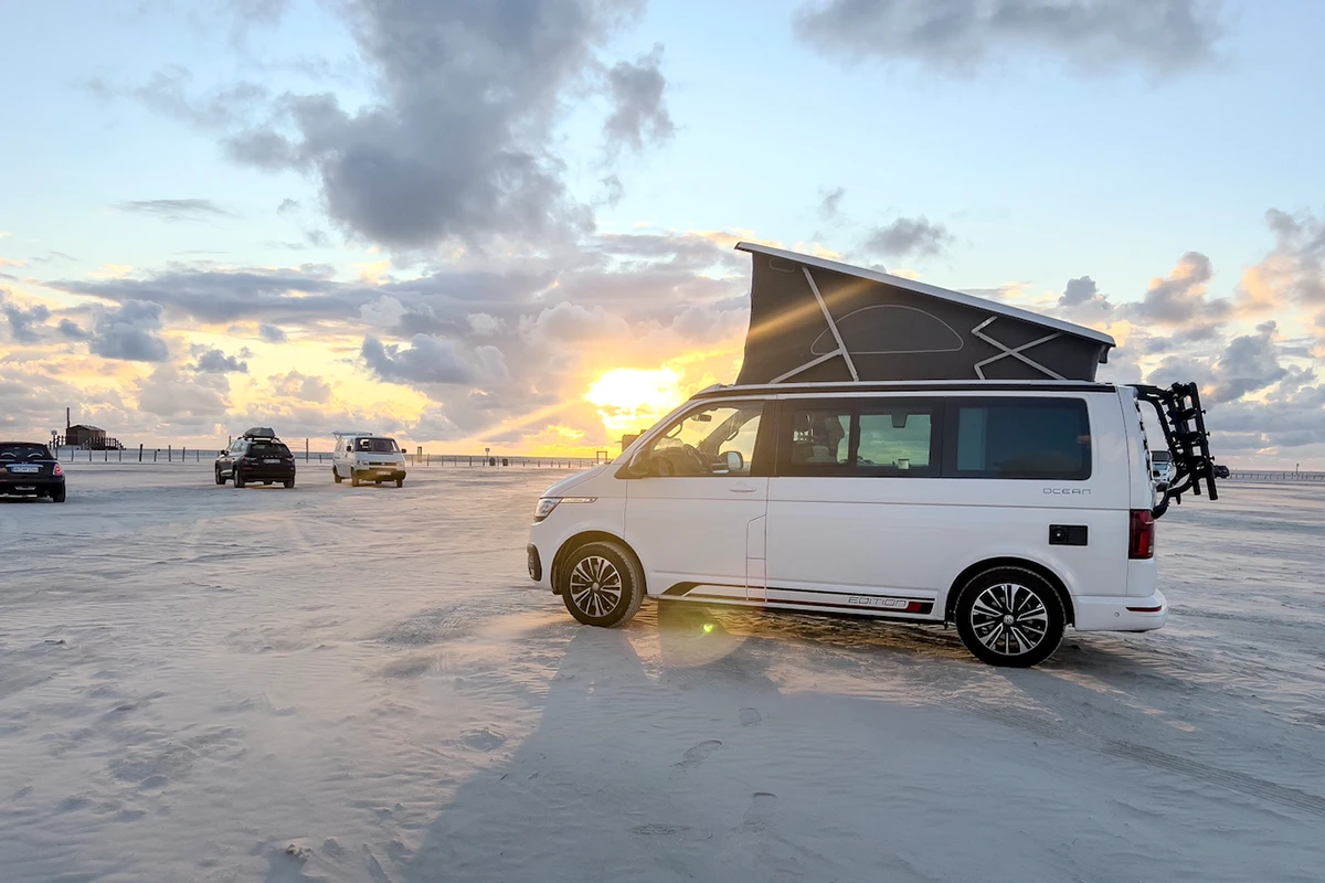 Nur wenige Str&auml;nde darf man in Deutschland mit dem Auto befahren.