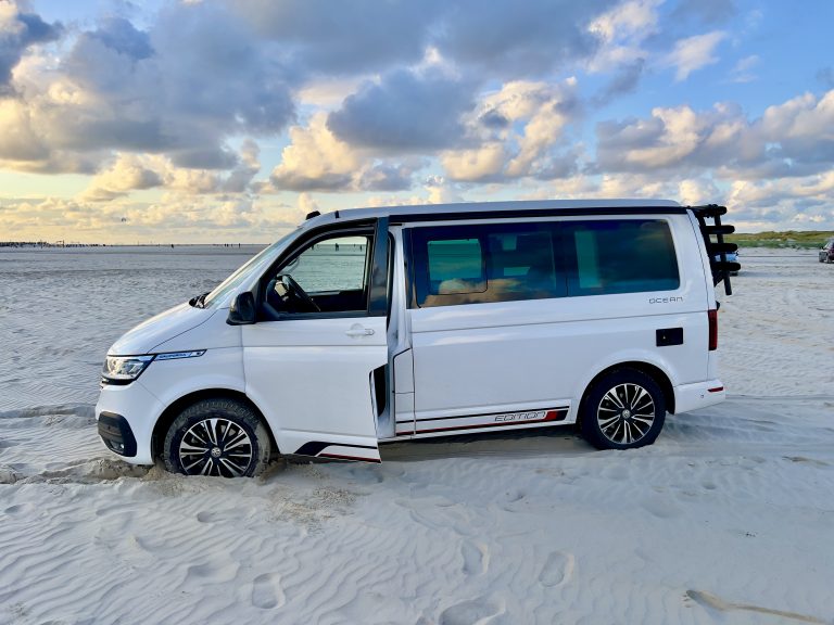 Festgefahren im Paradies – Mein Bulli-Abenteuer am Ordinger Strand
