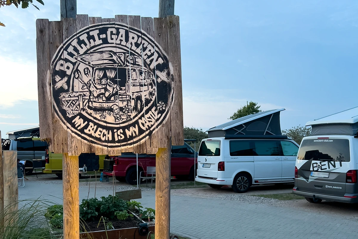 Bulli-Garten an der Bretterbude in Heiligenhafen.