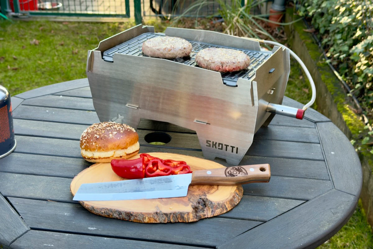 Skotti Grill bei der Arbeit