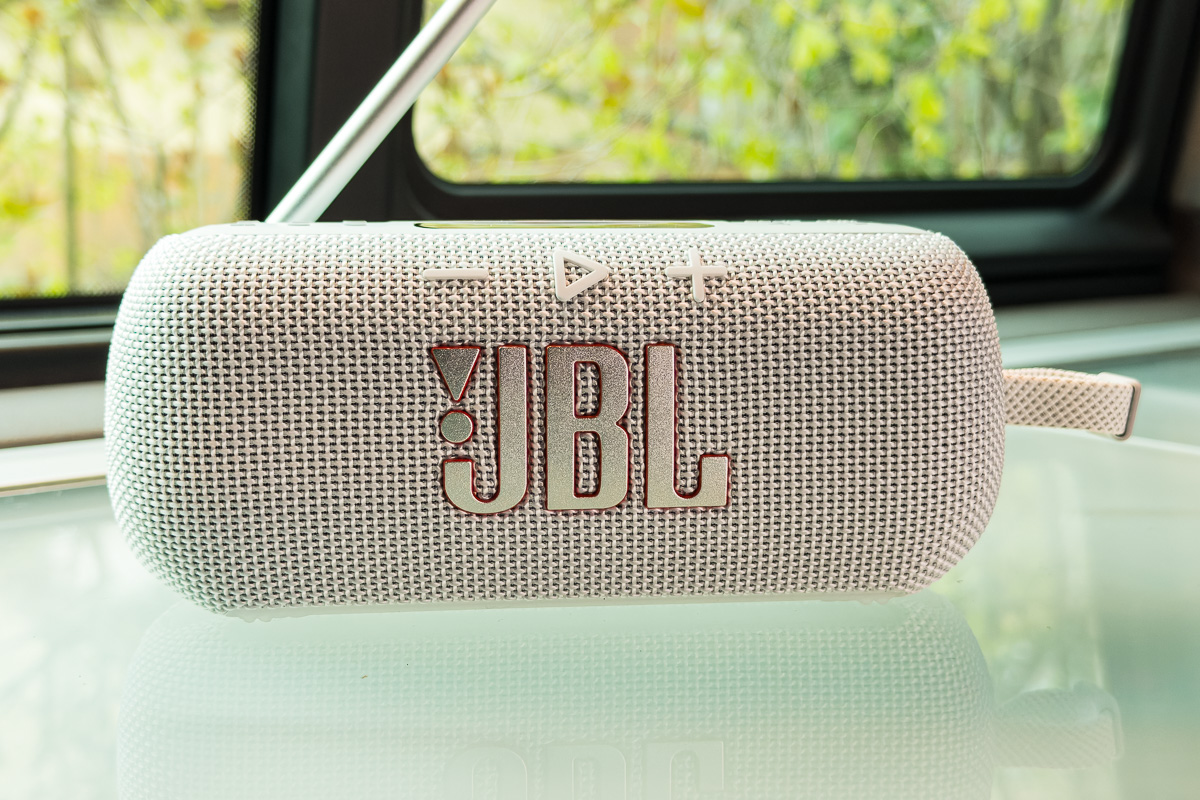 JBL Tuner 3 im Bulli
